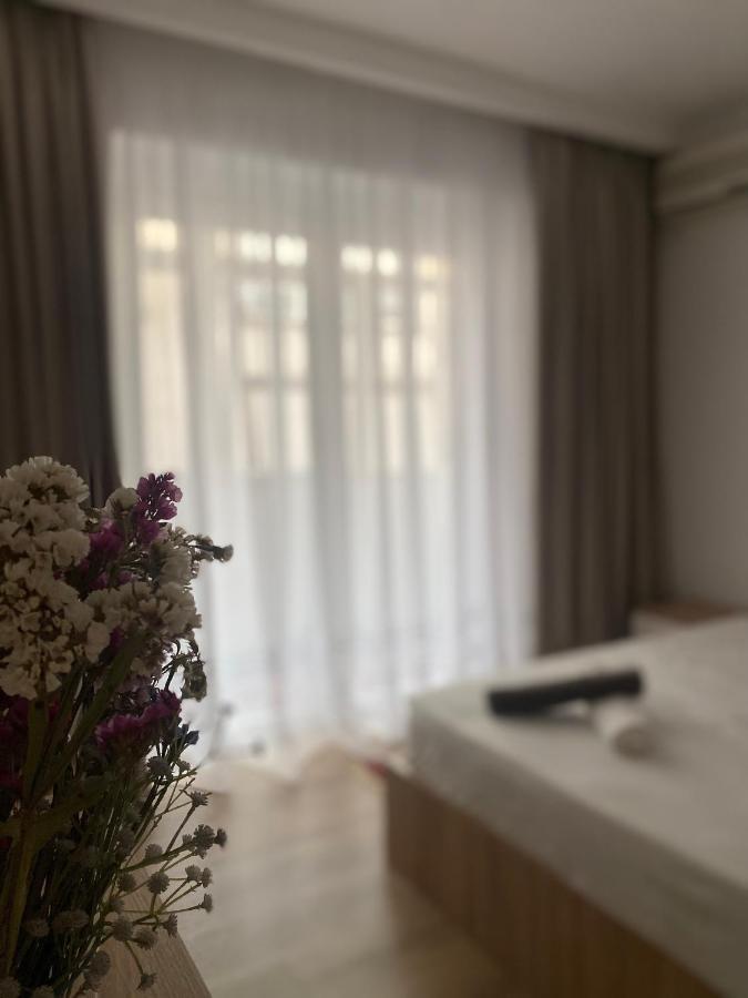 Central Welcoming Apartment In Tirana Exterior photo